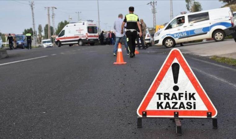 Anadolu Otoyolu’nda iki araç çarpıştı: 6 kişi yaralandı!