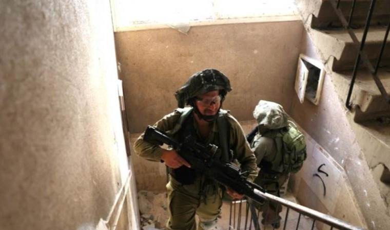 İsrail askerleri Gazze’de: Şifa Hastanesi’ne baskın