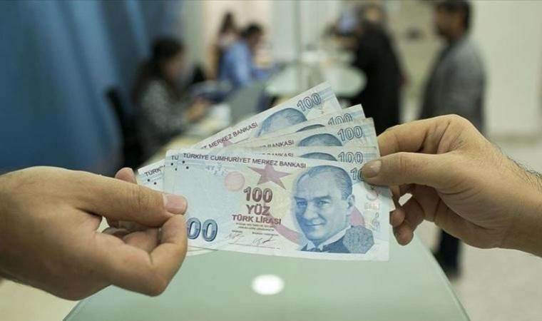 YÖK başkanı duyurdu: Burslara zam geliyor