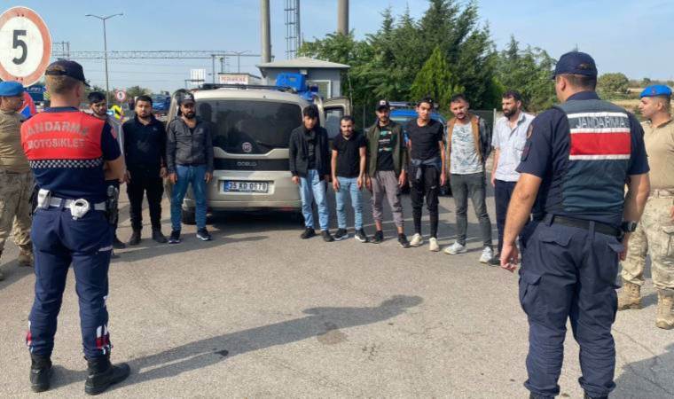 Edirne’de 481 kaçak göçmen yakalandı, 11 organizatör gözaltına alındı