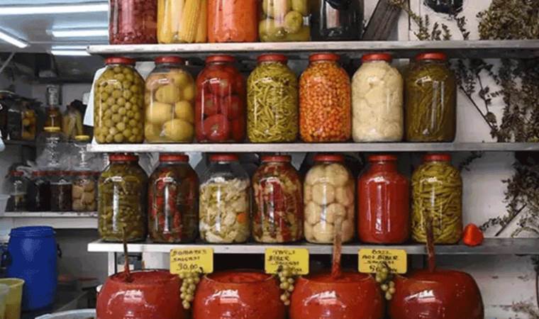 Neşeli Günler’in turşu tartışması araştırıldı: En iyi turşu ‘sirke’ ile mi kurulur yoksa ‘limon’la mı?