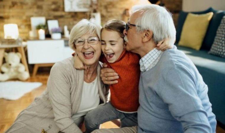 Torunlarına bakan büyükanneler daha mı sağlıklı?