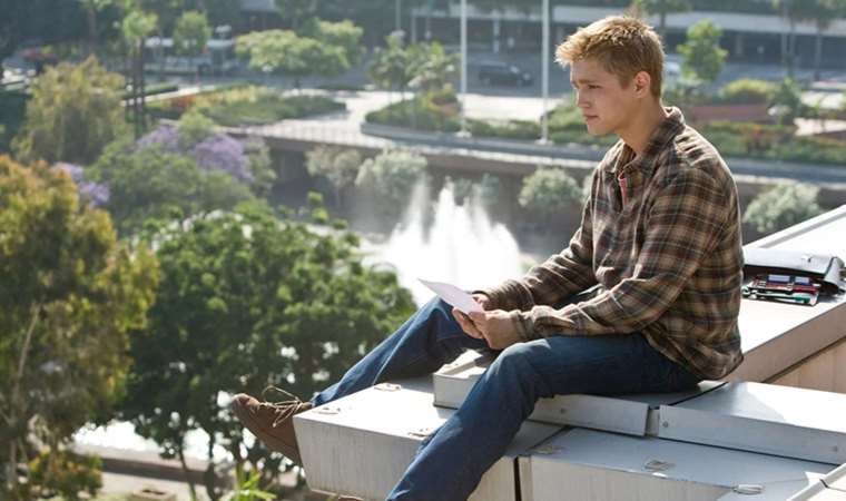 Ünlü oyuncu rehabilitasyon merkezinde ölü bulundu