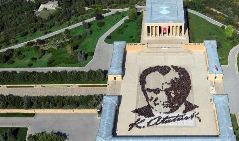 10 Kasım resmi tatil mi? 10 Kasım hangi güne denk geliyor? 10 Kasım’da okullar tatil mi?