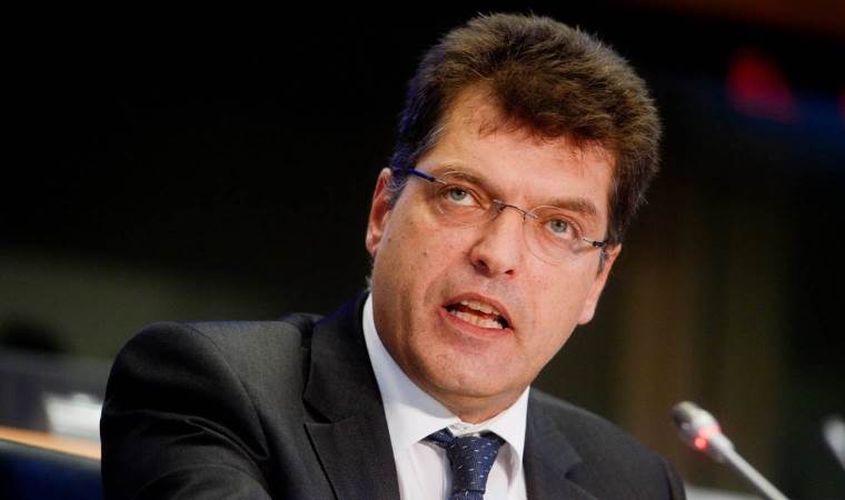 AB’den Gazze’ye yakıt çağrısı