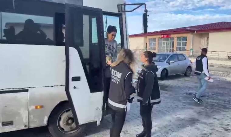 Dilan Polat ‘ağlayarak’ cezaevine girdi