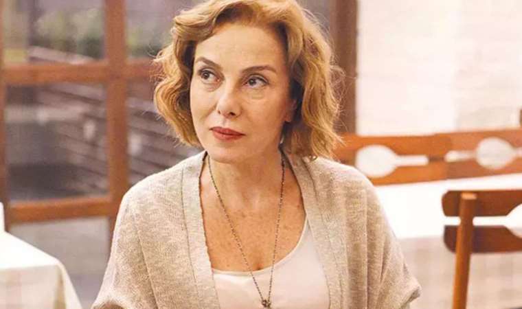 Zuhal Olcay gözyaşlarını tutamadı: ‘Bu dünyada insanlar acı çekiyor’