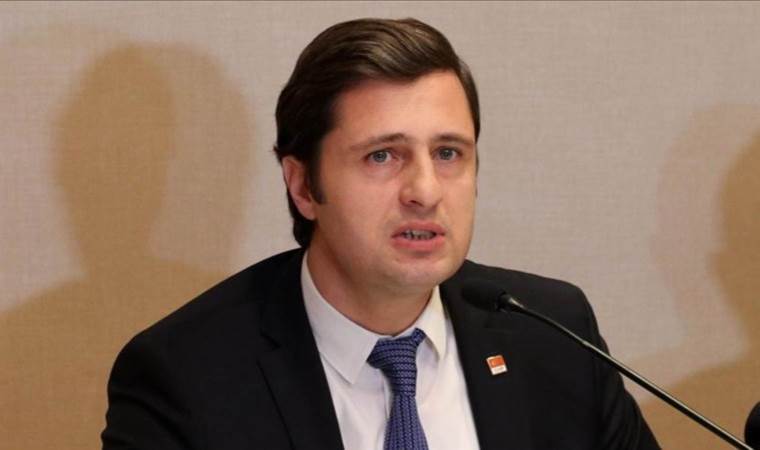 CHP Parti Sözcüsü Deniz Yücel kimdir? Deniz Yücel  kaç yaşında?  Deniz Yücel’in siyasi ve özel yaşamı…