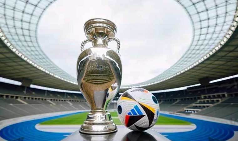 UEFA, EURO 2024’ün resmi maç topunu tanıttı