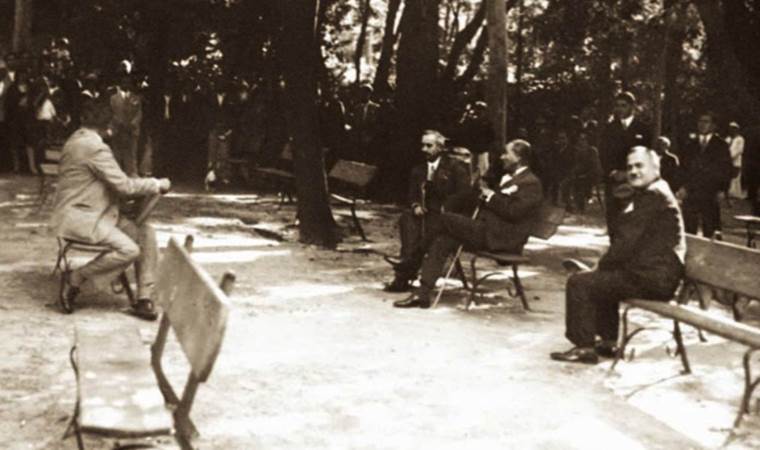 Atatürk’ün o karesi 95 yıl sonra Gülhane Parkı’nda canlandırıldı