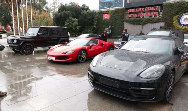 El konulmuştu: Polat çiftine ait araçlar emniyette sergilendi!