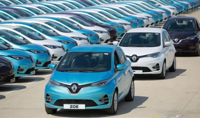 Dünyada elektrikli araca ilgi artıyor: Türkiye şarj altyapısı eksikliğiyle yerinde sayıyor!