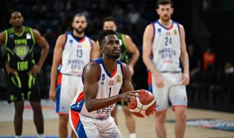 Anadolu Efes evinde rahat kazandı