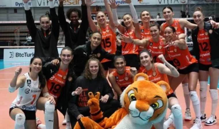 Eczacıbaşı Dynavit evinde set vermeden kazandı