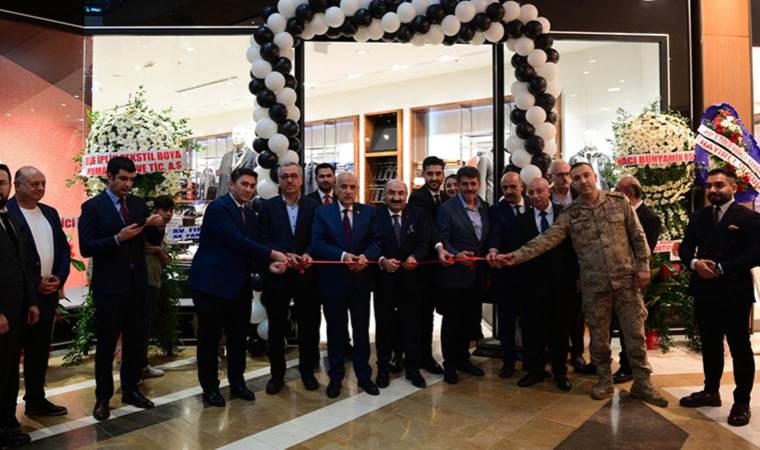 AKP’li başkan ve vekillerin kestiği kurdeleyi jandarma komutanına tutturdular