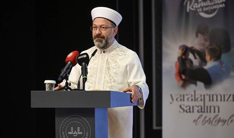 Diyanet İşleri Başkanı Erbaş’ın acı günü:  Annesi Binnaz Erbaş yaşamını yitirdi