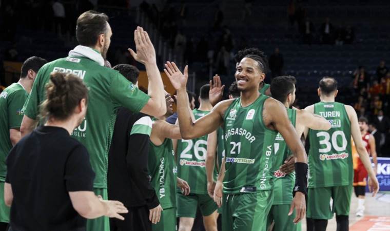 Bursaspor, Galatasaray’ı deplasmanda devirdi