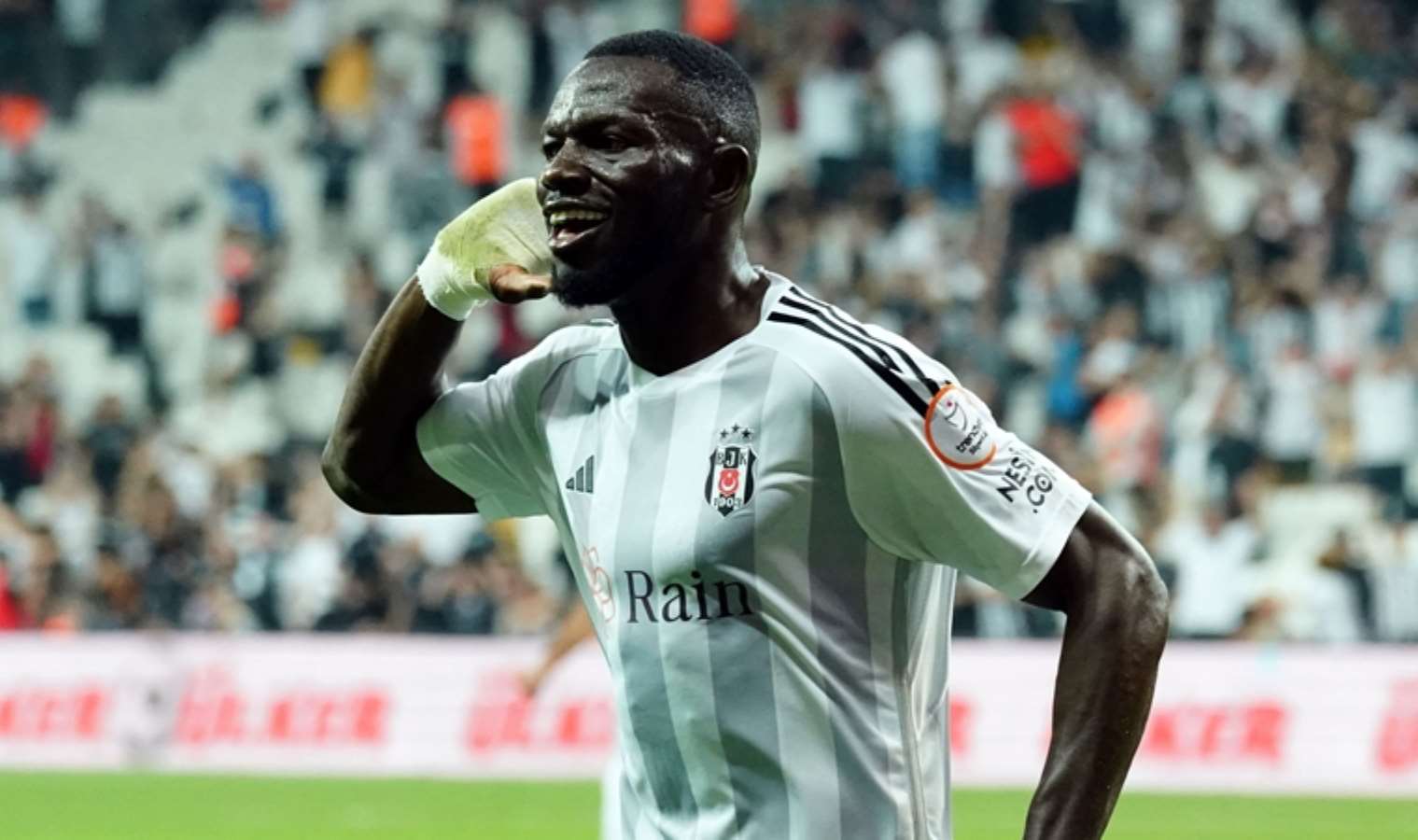 Derbi öncesi antrenmanda sakatlanmıştı: Beşiktaş'ta Omar Colley gelişmesi!