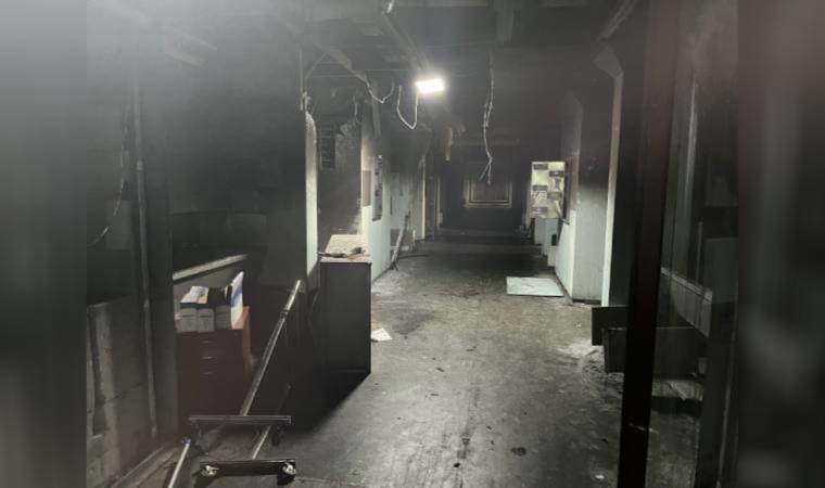 Dokuz ay önce yangında kullanılmaz hale gelen ameliyathanede tek bir çivi çakılmaması tepki çekti: GATA cezalandırılıyor