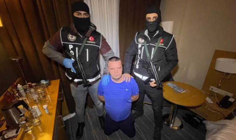 Kırmızı bültenle aranan suç örgütü lideri İstanbul’da yakalandı