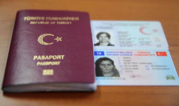 Zam geldi! Resmi Gazete’de yayımlandı: Yeni kimlik, pasaport, ehliyet fiyatları belli oldu