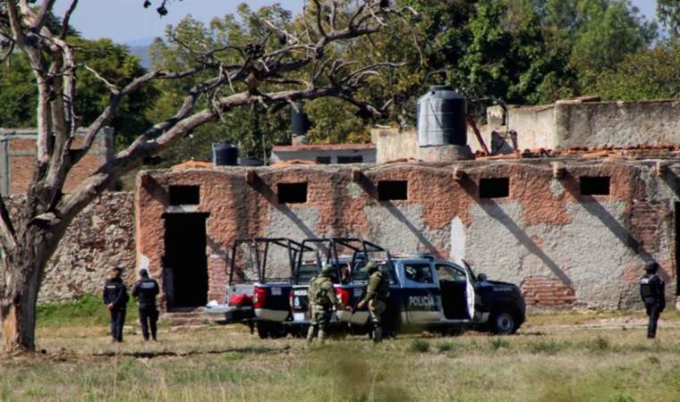 Yeni yıl partisine silahlı saldırı:12 ölü, 12 yaralı