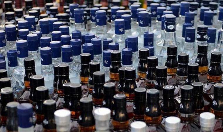 İstanbul’da 5 bin 750 litre sahte alkol ele geçirdi