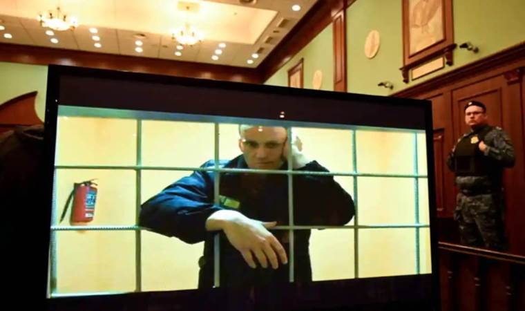 Rus muhalif Navalni kayboldu: Davaları durduruldu