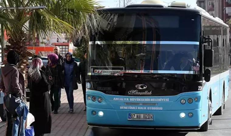 Biniş ücretinin 100 katını ödedi! 65 yaş üstü, toplu ulaşıma kimliğiyle ücretsiz binebilir mi?