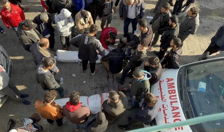 İsrail ordusu Gazze’de hastane bastı