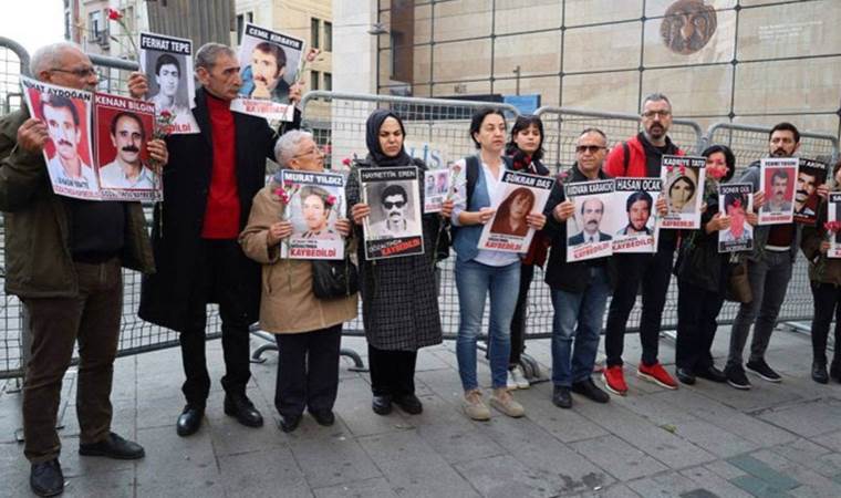 Cumartesi Anneleri’nden yılın son eylemi: Galatasaray Meydanı’ndan seslendiler!