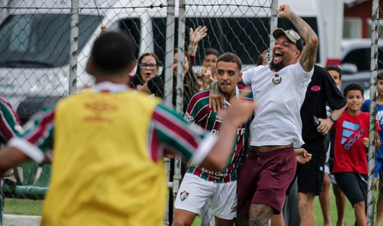 Eski Galatasaraylı Felipe Melo’ya oğlundan müjde!