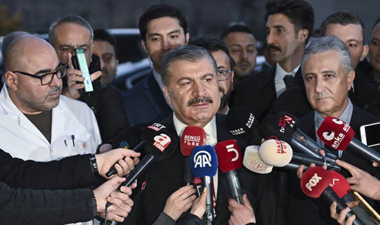 Fahrettin Koca’dan Hasan Bitmez’in sağlık durumuna ilişkin açıklama: Durumu son derece kritik ve ciddi