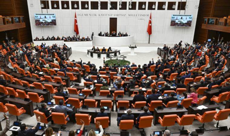 AKP-MHP, muhalefet partilerinin önerilerini reddetti