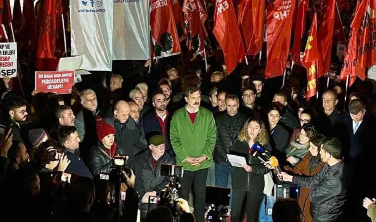 Kadıköy’de ‘Can Atalay’ eylemi: Yurttaşlardan ‘adalet’ sloganları…