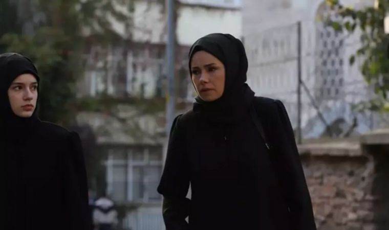 Kızıl Goncalar’da Zeynep ve Mira kardeş mi? Beste ailesi terk mi etti? İşte ilk bölüm geldi…