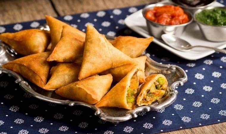 Hindistan'ın Lezzetli Üçgenleri: Samosa