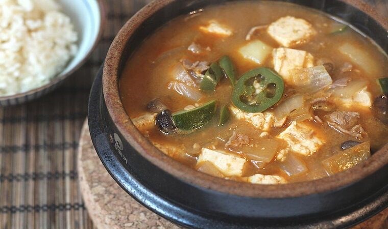 Mutfağınızda Kore esintisi esecek: Doenjang Jjigae'nin tadı damağınızda kalacak