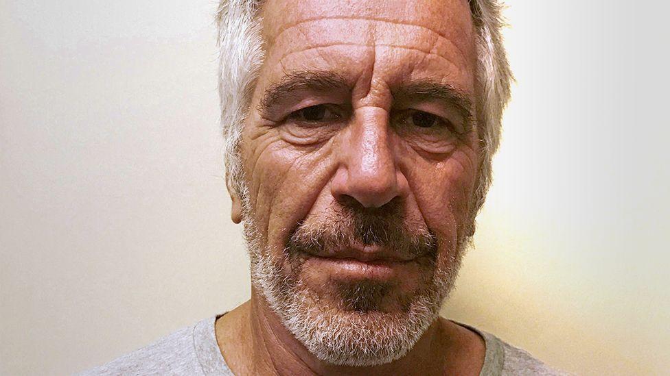 Jeffrey Epstein davasıyla ilişkili yüzden fazla kişinin ismi açıklanacak