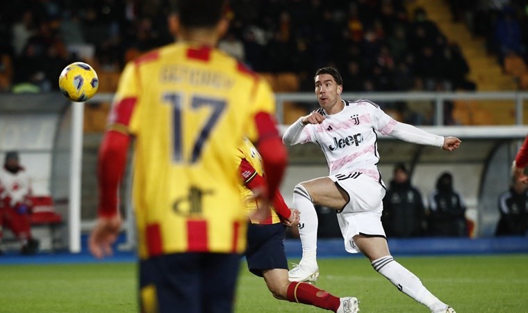 Vlahovic coştu, Juve farklı kazandı!