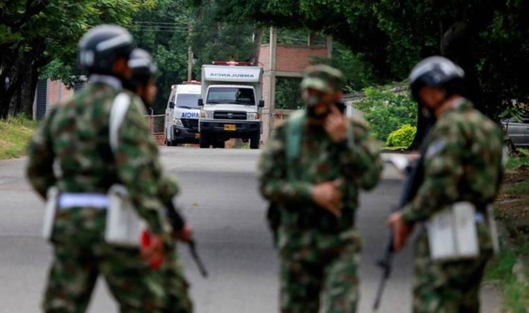 Askeri birliğe bombalı saldırı: 1 ölü 12 yaralı