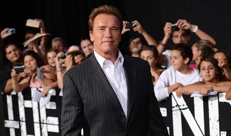 Ünlü oyuncu Arnold Schwarzenegger Almanya’da gözaltına alındı