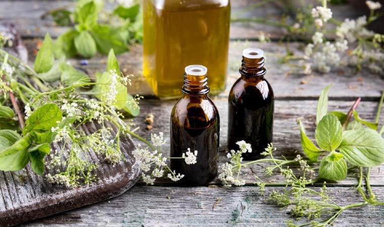 Siğillerinizden çabucak kurtulmak mı istiyorsunuz? İşte siğillerin kökünü kazıyan 7 doğal yöntem!