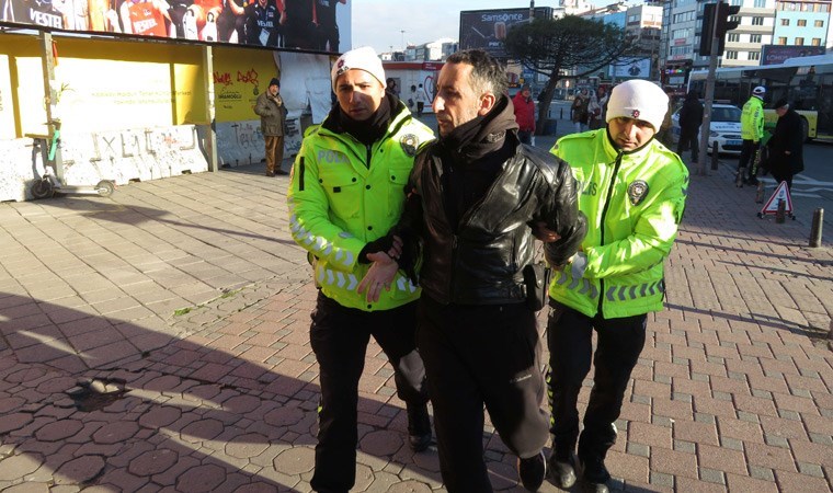 Kadıköy’de drone’lu kırmızı ışık denetimi: 13 yayaya 8 bin 970 lira ceza