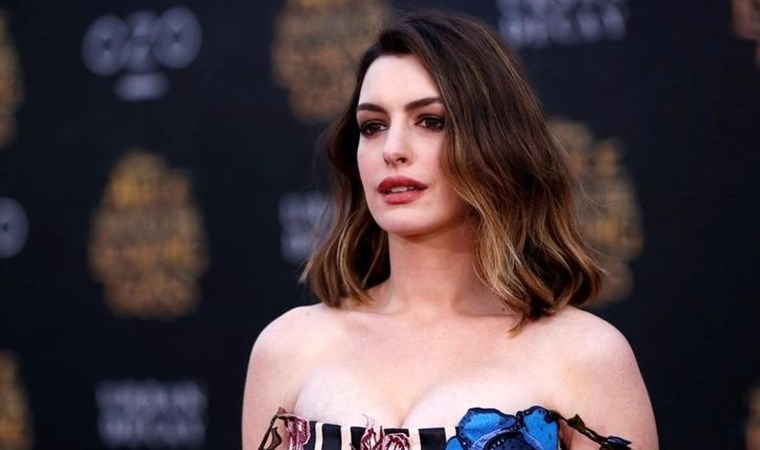 Dünyaca ünlü oyuncu Anne Hathaway’den greve destek: Fotoğraf çekimini terk etti