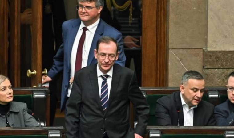 Gözaltına alınmıştı: Eski bakan açlık grevine başladı