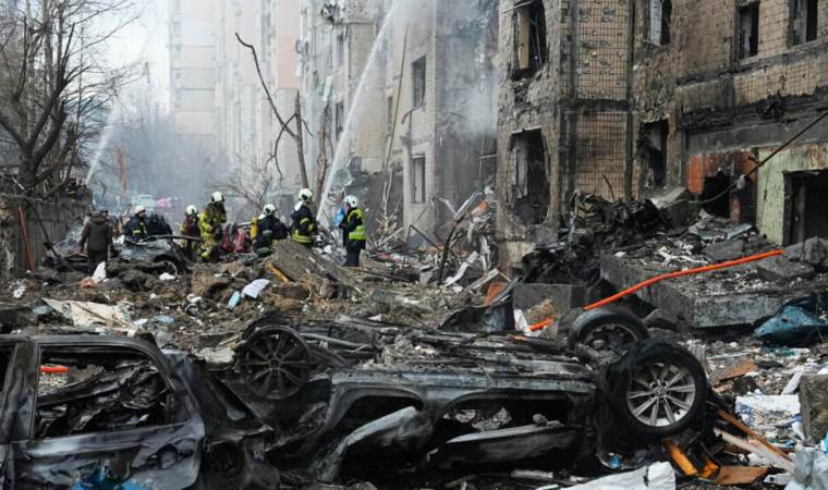 Rusya, Ukrayna’yı füzelerle hedef aldı