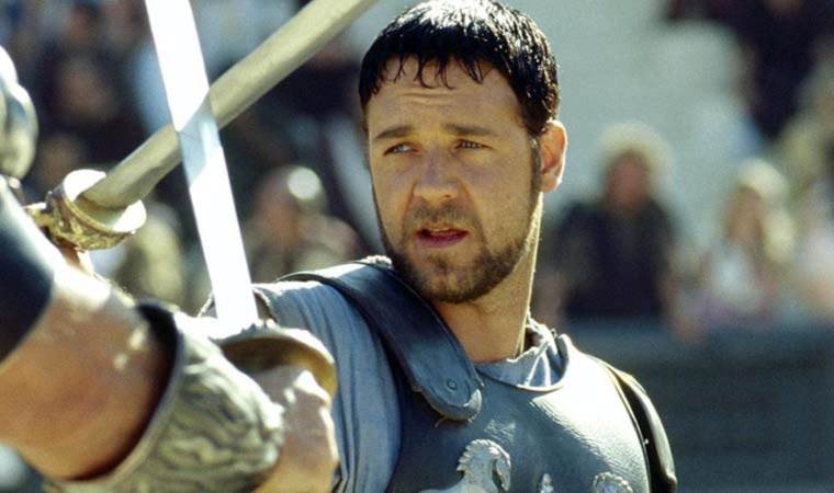 Russel Crowe: ‘İngiltere’de kafası kesilerek idam edilen son kişinin soyundan geliyorum’