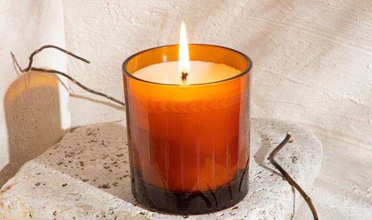 Nefesinizi gizlice kesiyor… Kokulu mumlar hayati tehlike taşıyor olabilir!