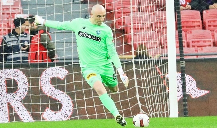 Paul Bernardoni’den Konyaspor için olay sözler: ‘Maaşımı alamadım, köpeğim zehirlendi…’